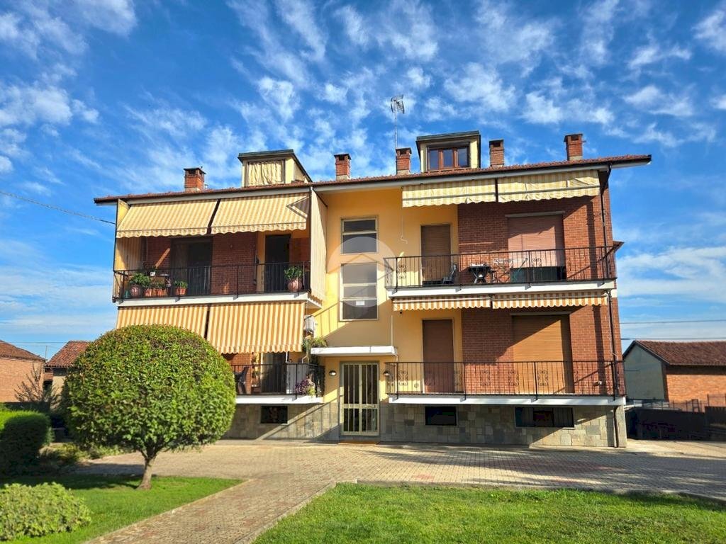 Attic Via Martiri Della Libertà, Cavallermaggiore - photo 1