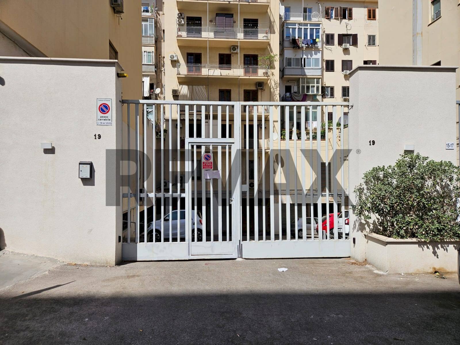 Edificio all\'aperto - Box Via Tommaso Angelini
15-17-19, Palermo - foto 2
