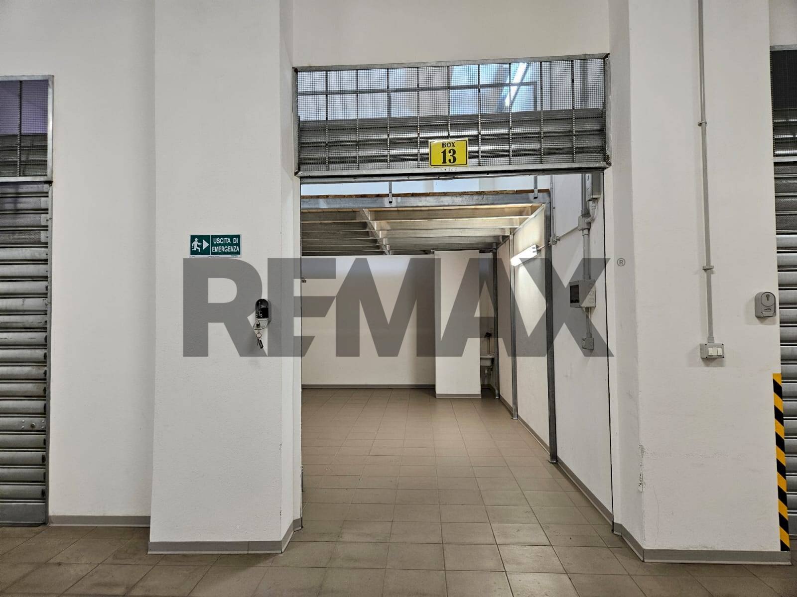 Hall / corridoio - Box Via Tommaso Angelini
15-17-19, Palermo - foto 3
