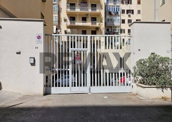 Edificio all\'aperto - Box Via Tommaso Angelini
 
15-17-19, Palermo - foto 2