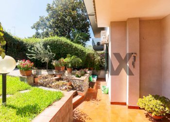 Giardino - Casa semi indipendente Via Modena
 
29, San Giovanni la Punta - foto 7