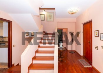 Scale - Casa semi indipendente Via Modena
 
29, San Giovanni la Punta - foto 26