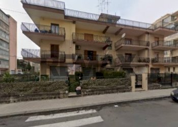 Edificio all\'aperto - Locale Commerciale Via Giovanni Pascoli
10, Acireale - foto 1