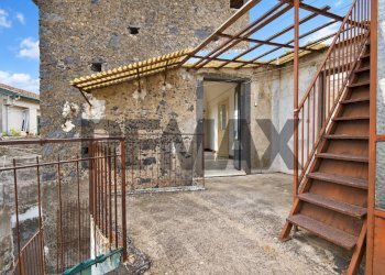 Casa all\'aperto - Casa indipendente Via Chiesa Tagliaborsa
 
8, Giarre - foto 6