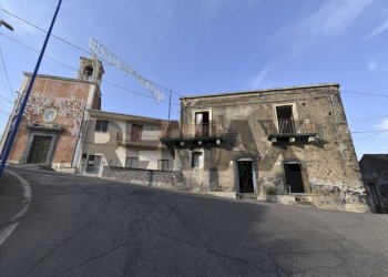 Casa all\'aperto - Casa indipendente Via Chiesa Tagliaborsa
 
8, Giarre - foto 36