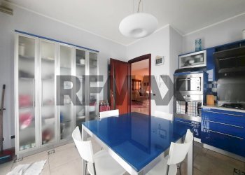 Sala da pranzo - Villa Via G. Marconi
 
33/A, Grignasco - foto 11