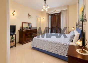 Camera / camera da letto - Villa Via G. Marconi
 
33/A, Grignasco - foto 15