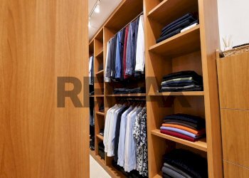 Cabina armadio - Villa Via G. Marconi
 
33/A, Grignasco - foto 19