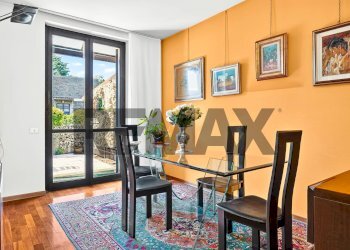 Sala da pranzo - Villa a Schiera via Firenze
 
4, Busto Arsizio - foto 7