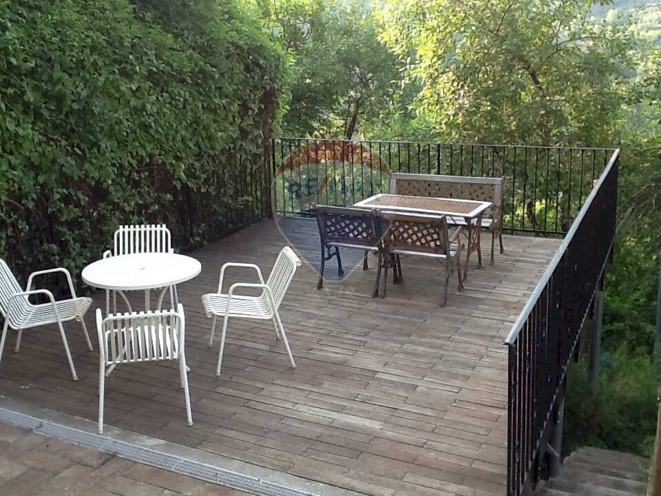 Terrazza - Casa semi indipendente via Canale Aiola
7, Fivizzano - foto 2