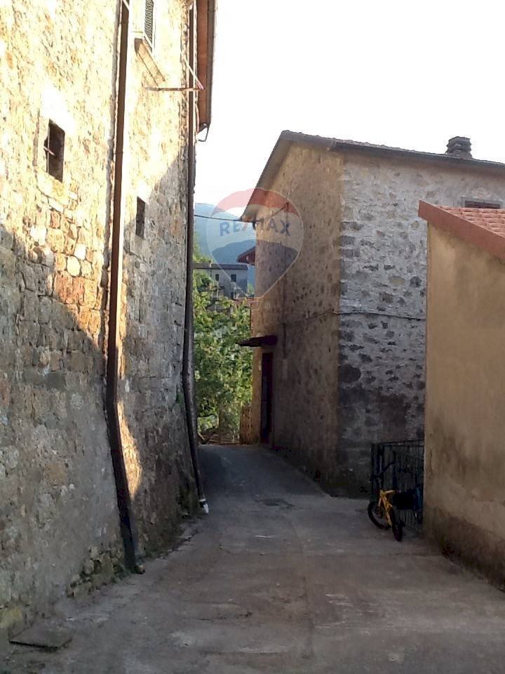 Casa all\'aperto - Casa semi indipendente via Canale Aiola
7, Fivizzano - foto 3
