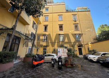 Edificio all\'aperto - Bilocale Via Domenico Cimarosa
 
69, Napoli - foto 3
