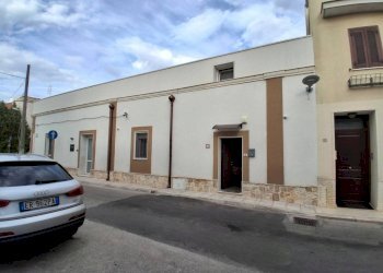 Facciata - Appartamento via Giardini Convento, 17, Pulsano - foto 1