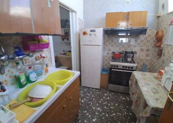 Cucina - Appartamento via Vincenzo Bellini, 11, Pulsano - foto 13