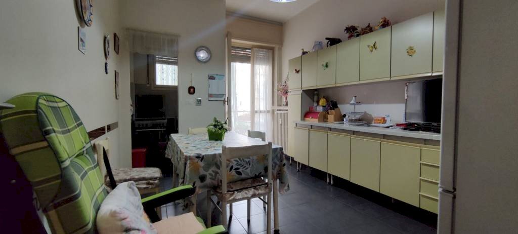 Cucina - Bilocale via Villarbasse, 34, Torino (zona San Paolo) - foto 1