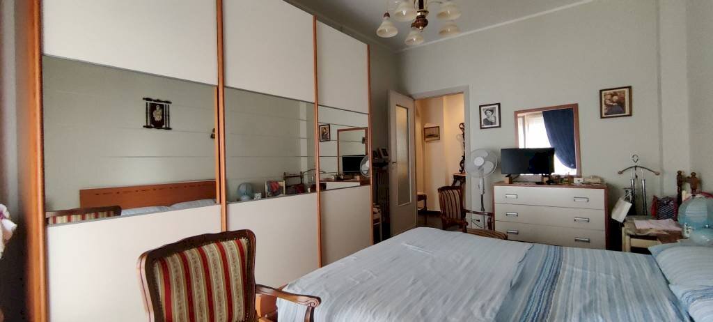 Camera da letto - Bilocale via Villarbasse, 34, Torino (zona San Paolo) - foto 3