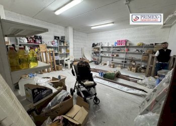 Magazzino - Negozio viale Gianluigi Bonelli, Roma (zona Mezzocammino) - foto 8
