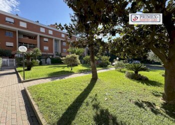 Giardino - Quadrilocale via Padre Massaruti, Roma - foto 2