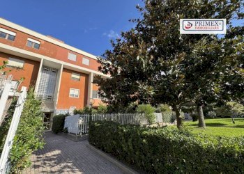 Facciata - Quadrilocale via Padre Massaruti, Roma - foto 4