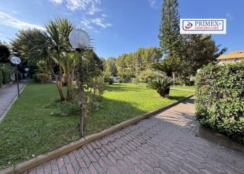 Giardino - Quadrilocale via Padre Massaruti, Roma - foto 37