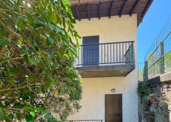 Facciata - Villa via Masoncello, 8, Valvarrone - foto 1