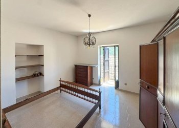 Camera da letto - Villa via Masoncello, 8, Valvarrone - foto 12