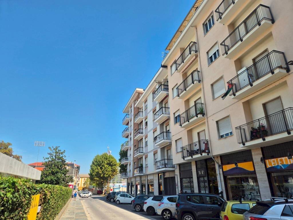 Facciata - Attico via Antonio Bassignano, Cuneo (zona Centro) - foto 1