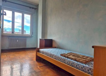Camera da letto - Attico via Antonio Bassignano, Cuneo (zona Centro) - foto 27