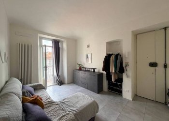 Soggiorno - Quadrilocale via Cossila, 12, Torino (zona Vanchiglietta) - foto 3