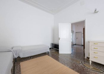 Camera da letto - Three-room apartment via dei Giustiniani, 9, Genova (neighborhood Centro Storico) - photo 10
