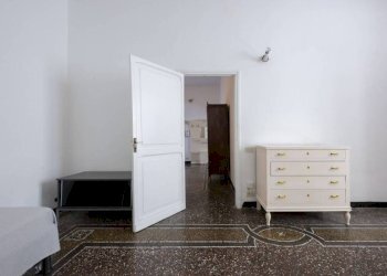 Camera da letto - Three-room apartment via dei Giustiniani, 9, Genova (neighborhood Centro Storico) - photo 11
