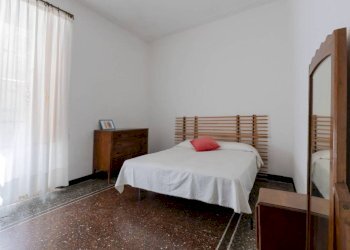 Camera da letto - Three-room apartment via dei Giustiniani, 9, Genova (neighborhood Centro Storico) - photo 16