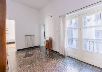 Ingresso - Three-room apartment via dei Giustiniani, 9, Genova (neighborhood Centro Storico) - photo 22