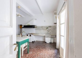 Cucina - Three-room apartment via dei Giustiniani, 9, Genova (neighborhood Centro Storico) - photo 23