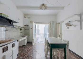 Cucina - Three-room apartment via dei Giustiniani, 9, Genova (neighborhood Centro Storico) - photo 31