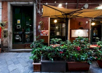 Ingresso - Three-room apartment via dei Giustiniani, 9, Genova (neighborhood Centro Storico) - photo 41
