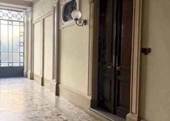Interno palazzo - Quadrilocale via Duchessa Jolanda, 34, Torino (zona Cit Turin) - foto 2