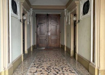 Interno palazzo - Quadrilocale via Duchessa Jolanda, 34, Torino (zona Cit Turin) - foto 6