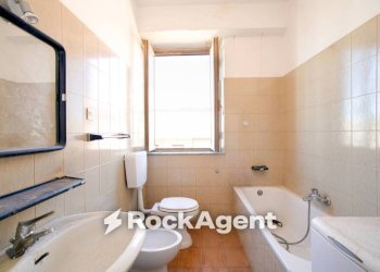 Bagno - Appartamento via Francesco Caracciolo, 14, Roma - foto 14