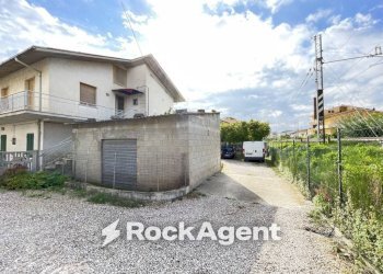 Terreno - Casa indipendente via Alcide de Gasperi, 10, Tortoreto - foto 5