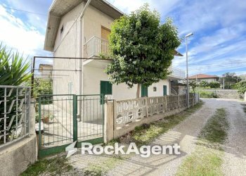 Zona - Casa indipendente via Alcide de Gasperi, 10, Tortoreto - foto 6