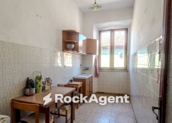 Cucina - Trilocale via Roma, 34, Acquapendente - foto 10