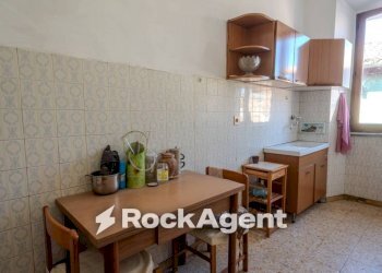 Cucina - Trilocale via Roma, 34, Acquapendente - foto 12