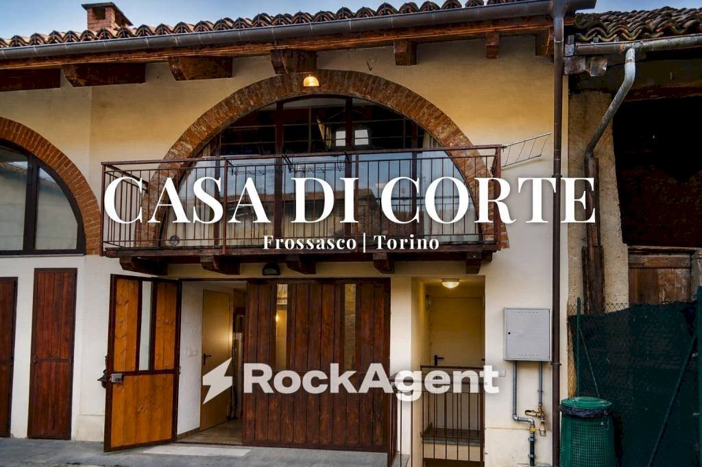 Facciata - Bilocale via Pascarenghi, 37, Frossasco - foto 1