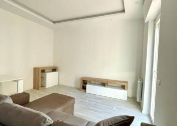Soggiorno - Appartamento via Grazia Deledda, Brescia - foto 5