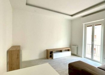 Soggiorno - Appartamento via Grazia Deledda, Brescia - foto 17
