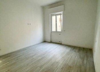 Camera da letto - Appartamento via Grazia Deledda, Brescia - foto 29