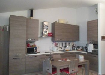 Cucina - Three-room apartment via Giuseppe Garibaldi, Villa Carcina - photo 3
