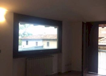 Soggiorno - Three-room apartment via Giuseppe Garibaldi, Villa Carcina - photo 12