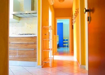 Corridoio - Appartamento viale Osacca, 2AA, Parma (zona Pablo) - foto 2